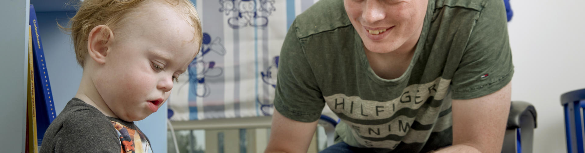 Kristoffer, der har multiorgansygdommen cystisk fibrose, er sammen med sin far